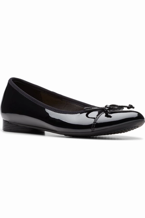 Star Glow Stretchable Clarks Loreleigh Rae in black patent