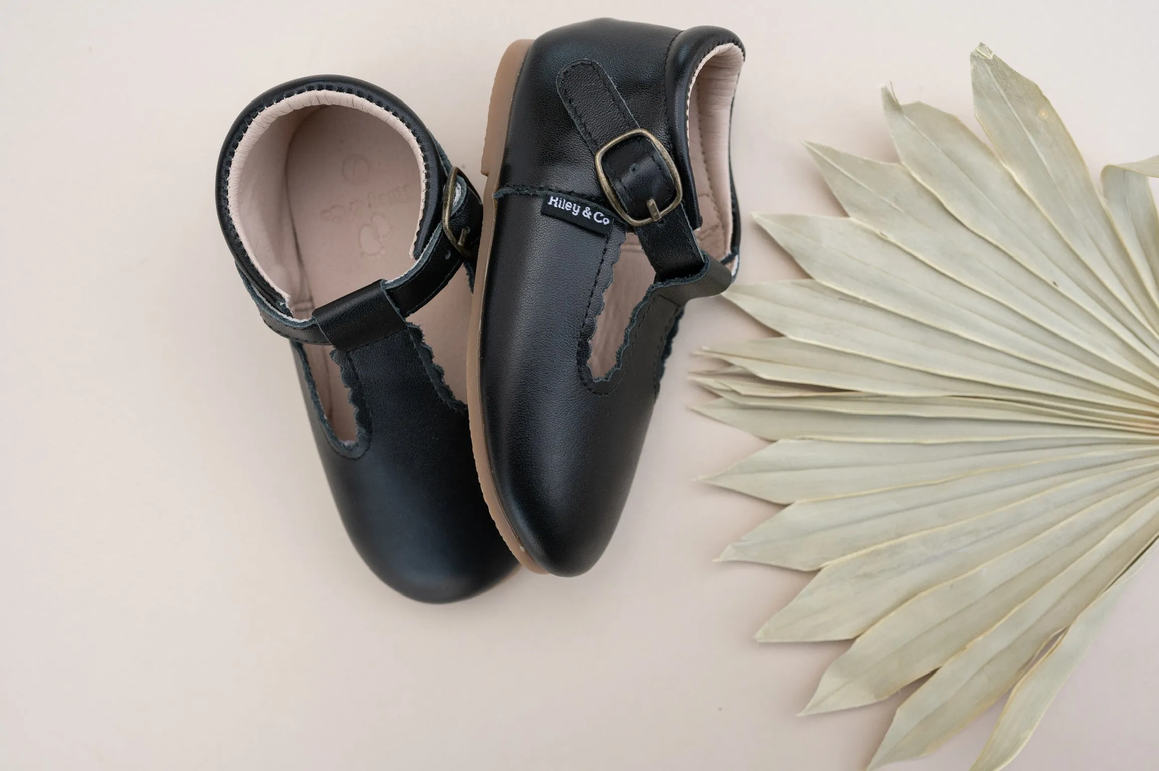 Riley T-Straps - Onyx Black Asics Indoor Field Hockey Shoes