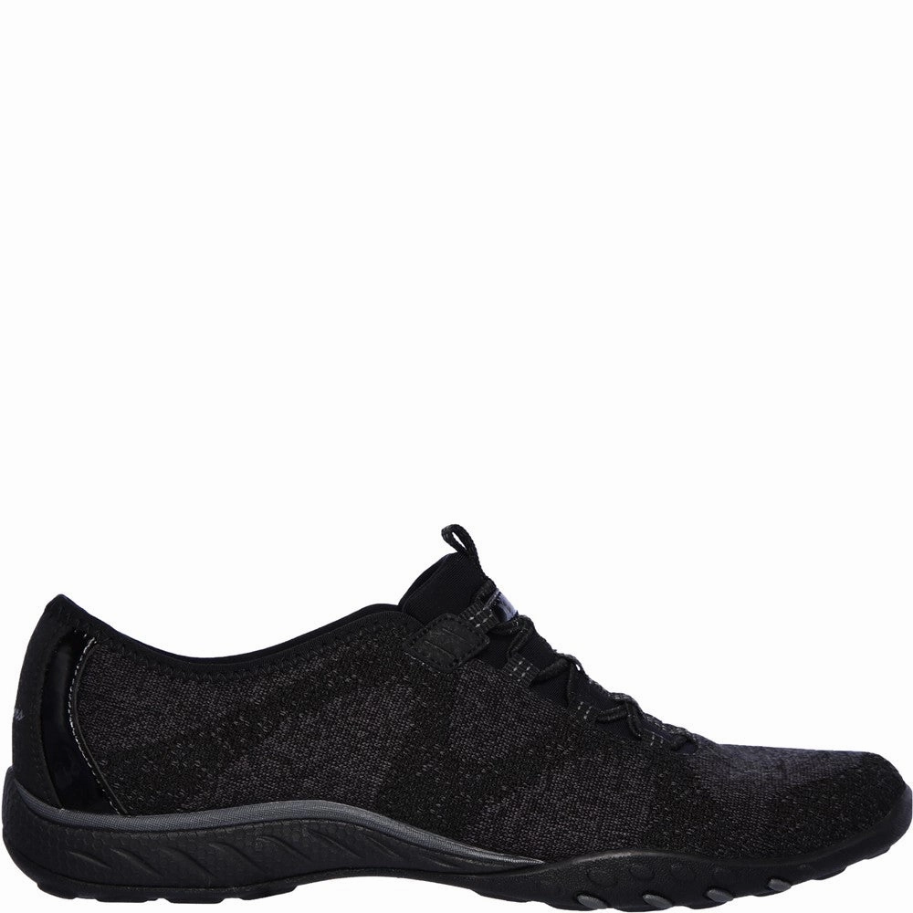 running in a suspension cable bridge area shoes Skechers Breathe-Easy Trainers