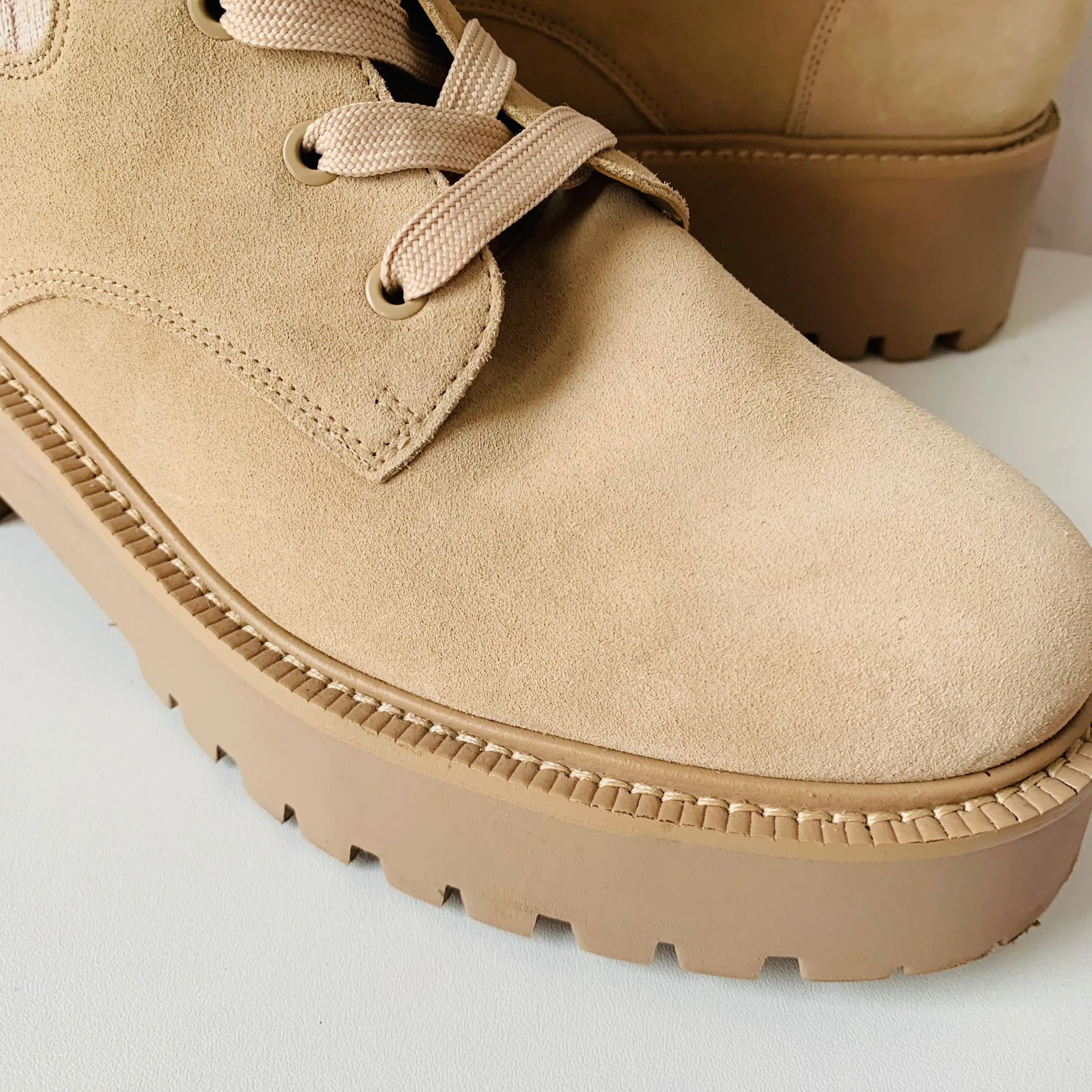 Human Races Adidas Shoes Sam Edelman Womens Lydell Lace Up Boots in Beige Size 10