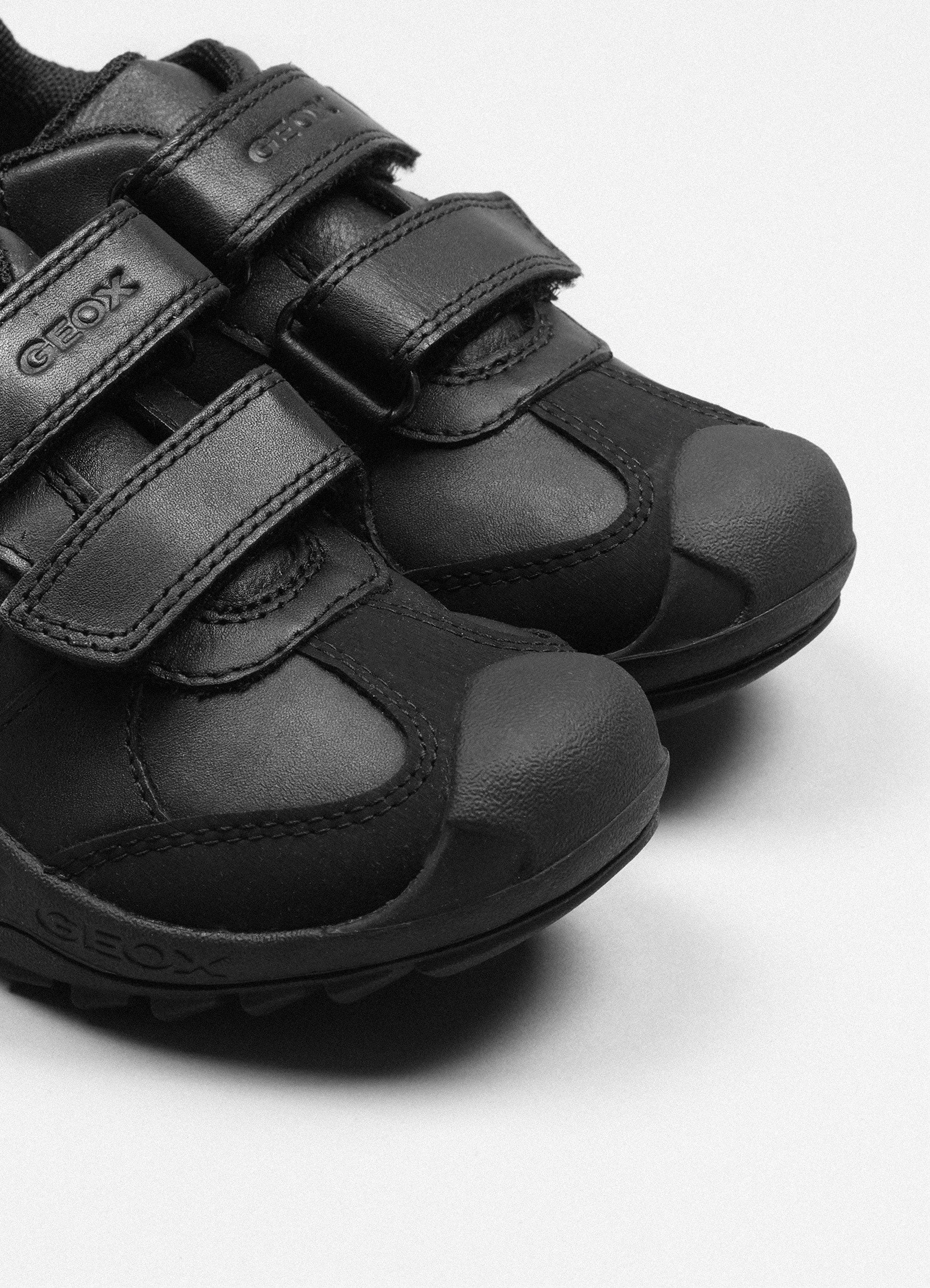 Savage J841VB Leather Shoes Black Cheer Shoes Asics