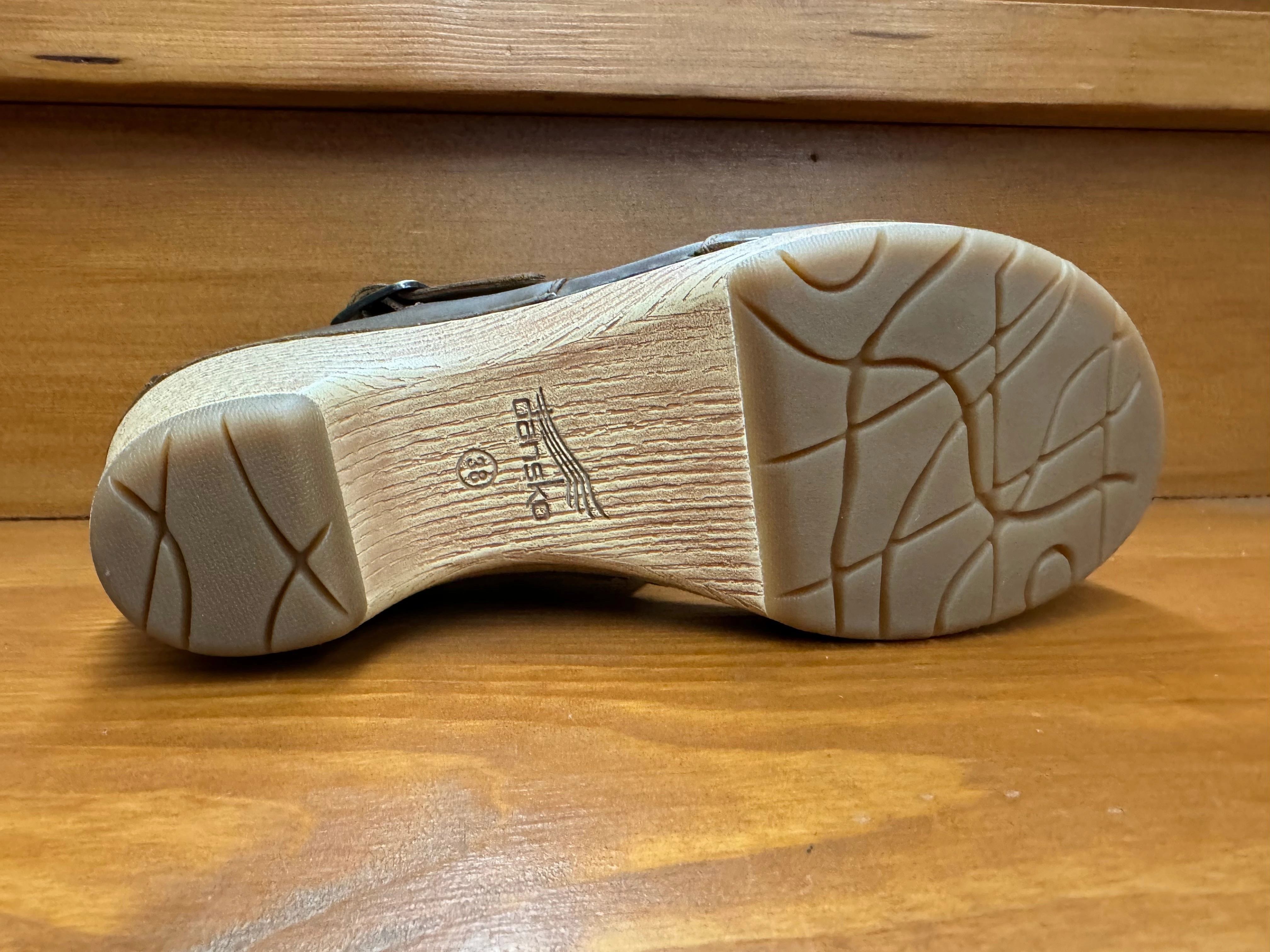 Full Grain Leather Soft Glide Dansko Lucia Tan Oiled