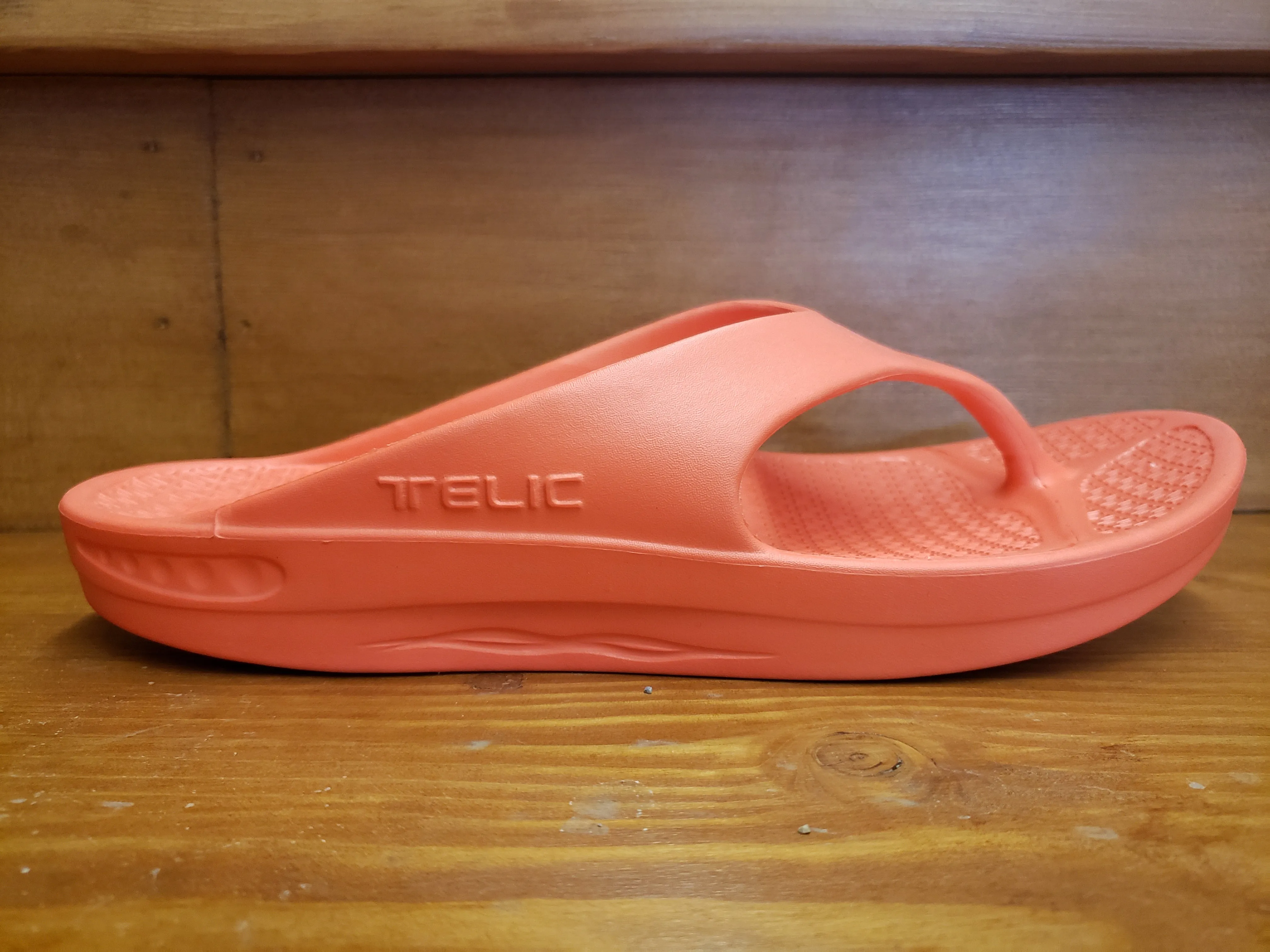 Chic Casual Footwear Party Pop Telic Flip Island Coral