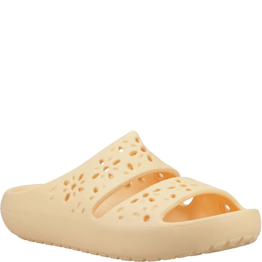 Foot Care Leisure Vibe Crocs Unisex Classic Floral Cut Out Sandal