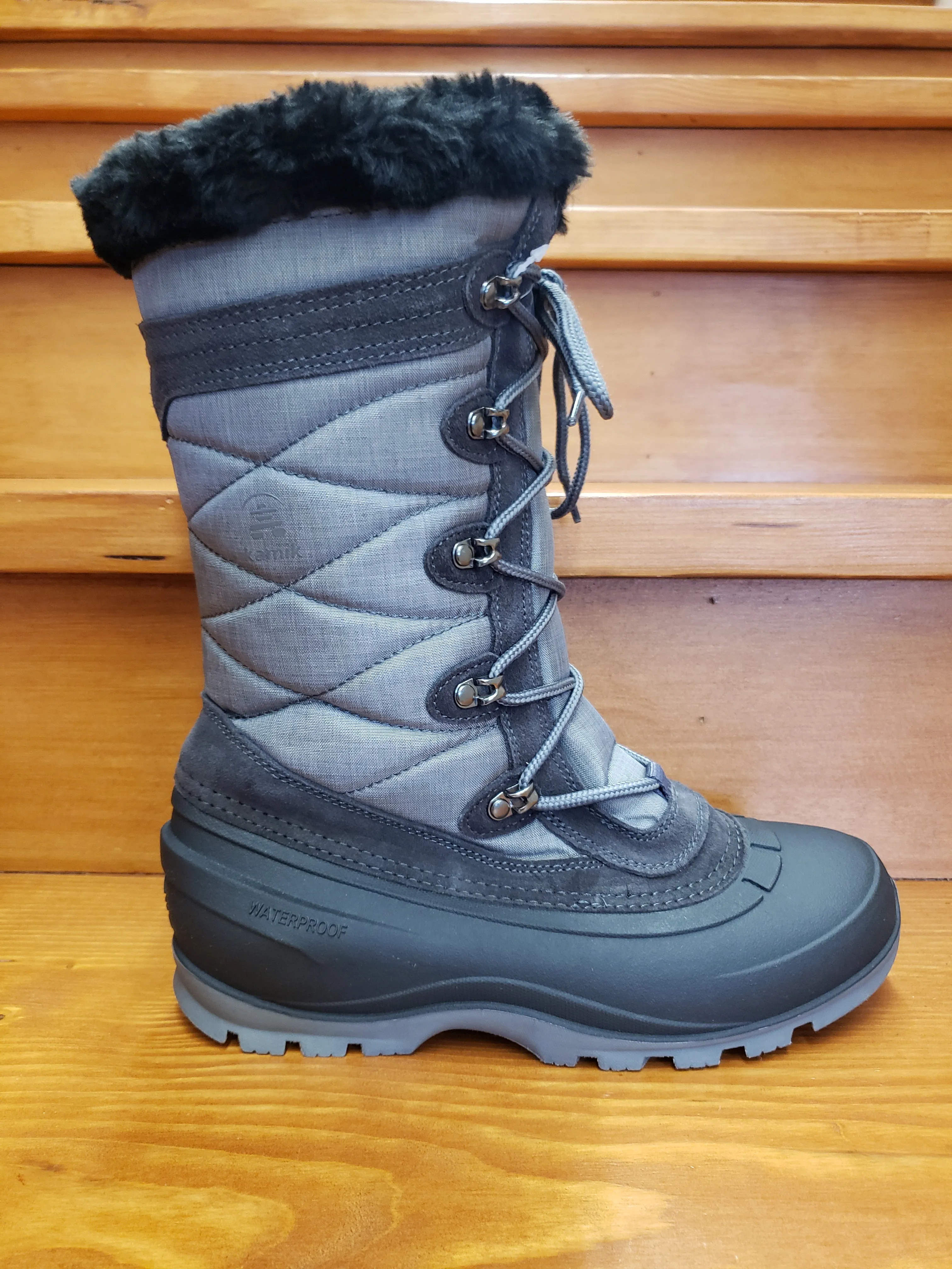 Kamik Snovalley 4 Charcoal NK2283 Slip-On Design