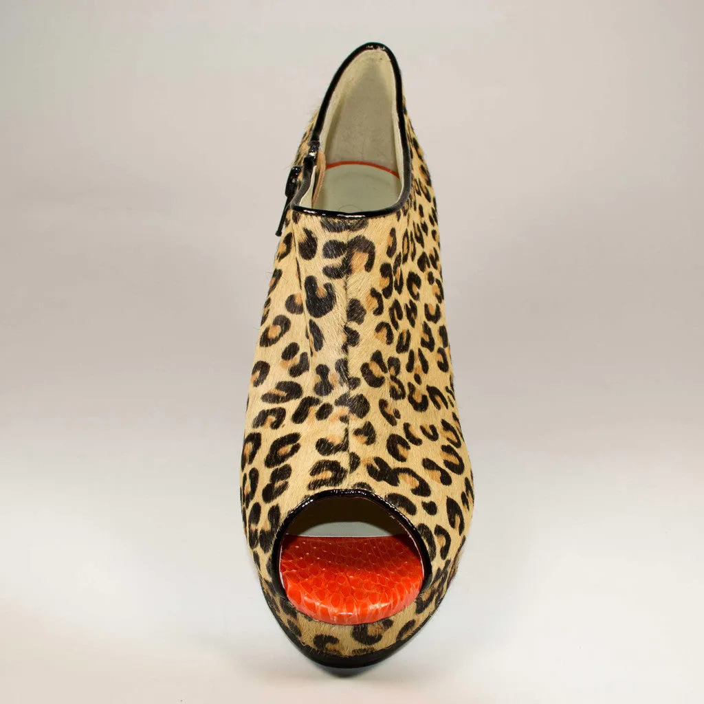 Adidas Alphaboost V1 Shoes Smoking Leopard Boots