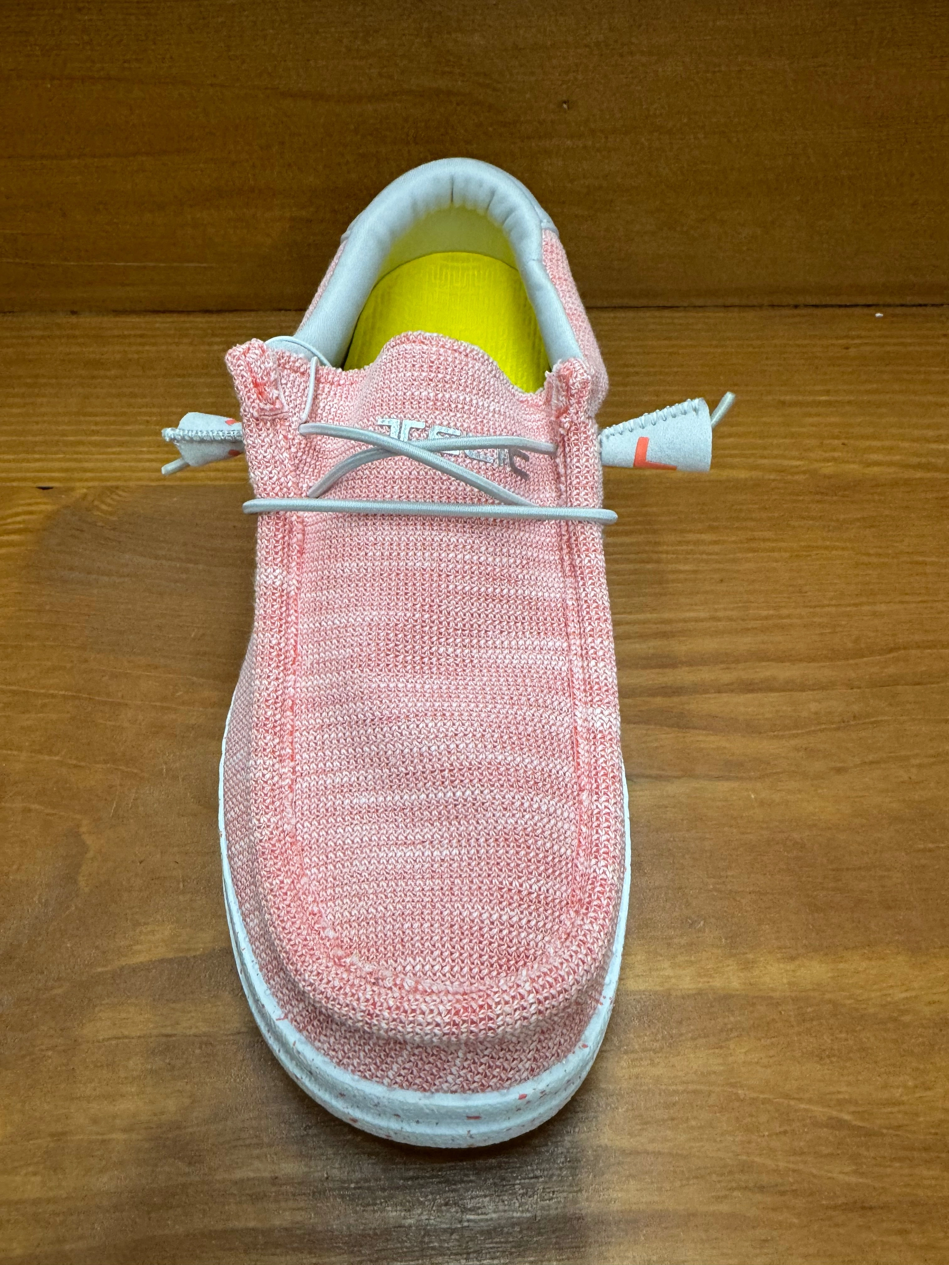 Genuine Leather running with a lace - up closure Telic Wave Coral Reef Women's