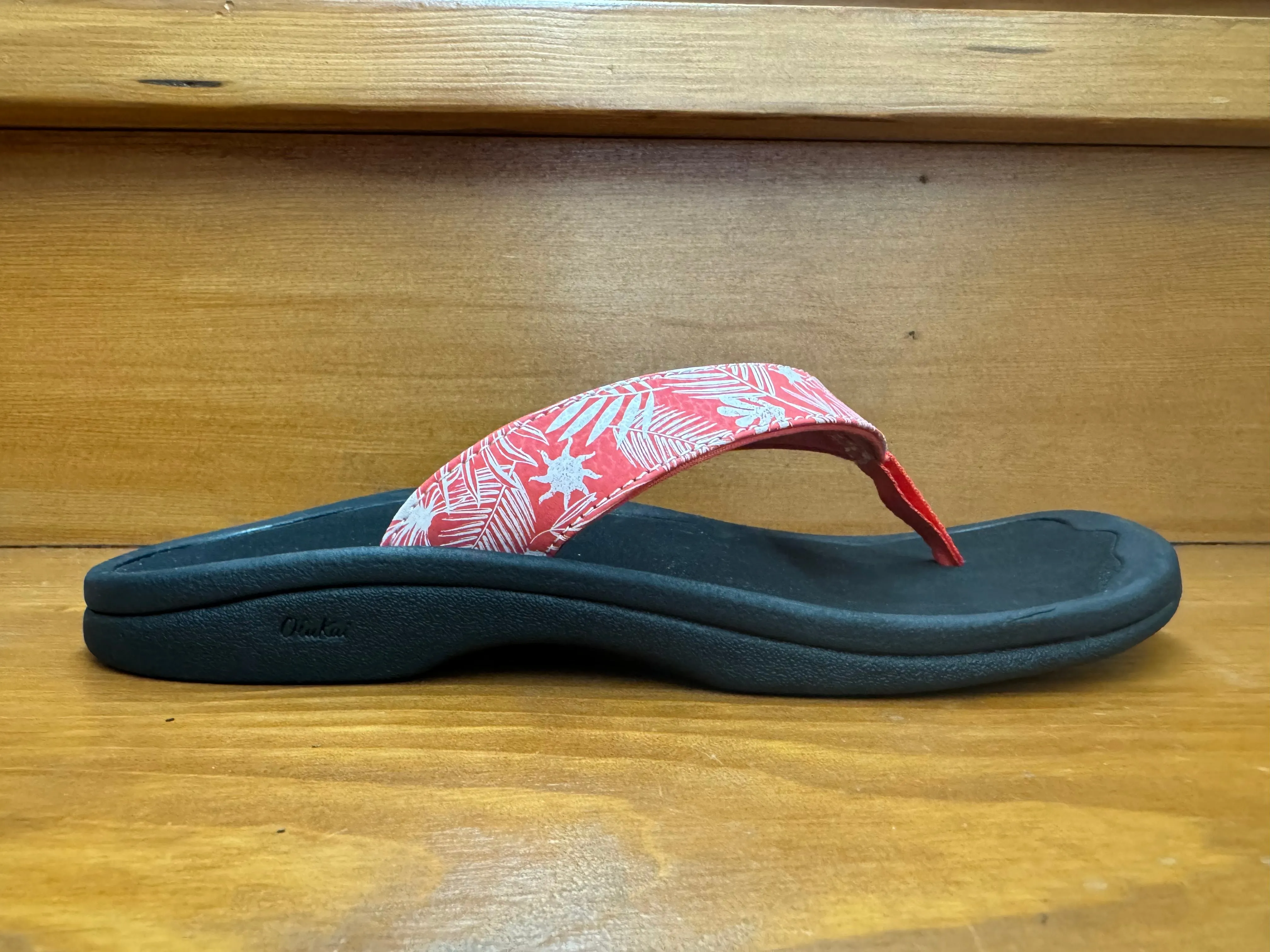 Cushioned Straps Olukai Ohana flip flop Lehua Flower/Onyx 20110-LFOX
