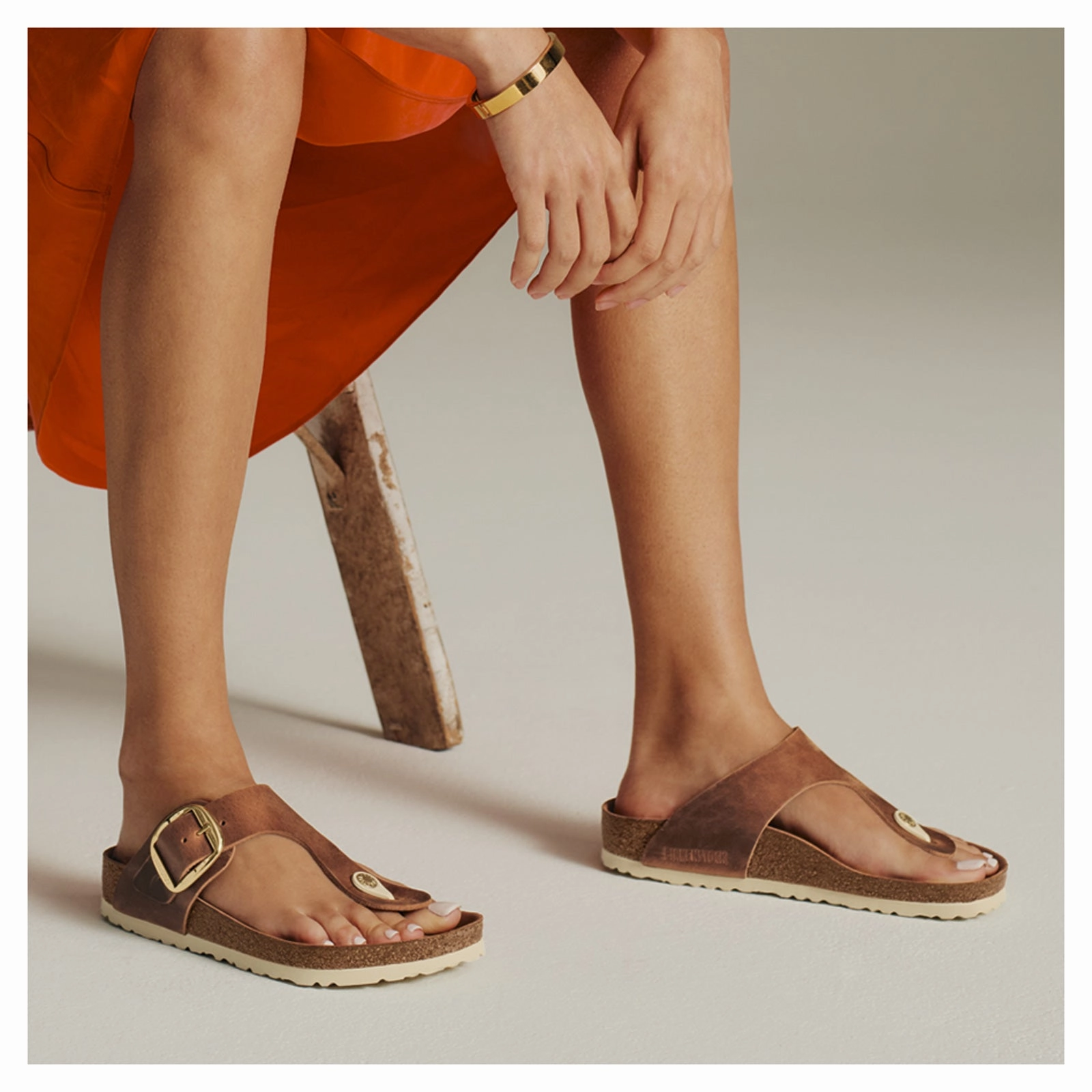 Trendy Vibe Breath Panel Women's Birkenstock, Gizeh Big Buckle Sandal - Regular Fit