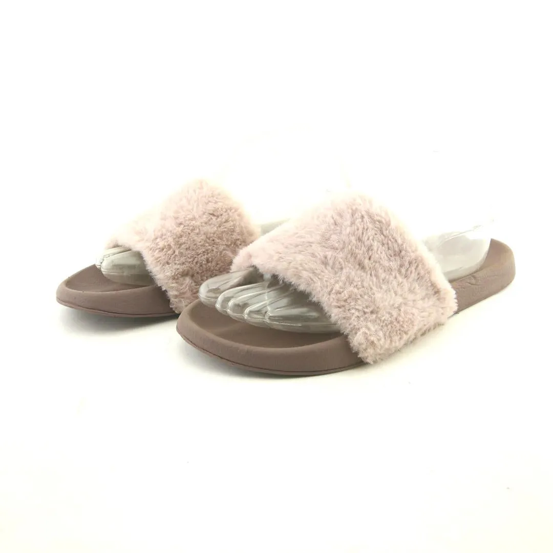 AMERICAN BRAND . Universal Slippers