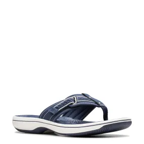 Quick Trip Gear Coastal Holiday Outfit Women's Clarks, Breezey Sun Sandal