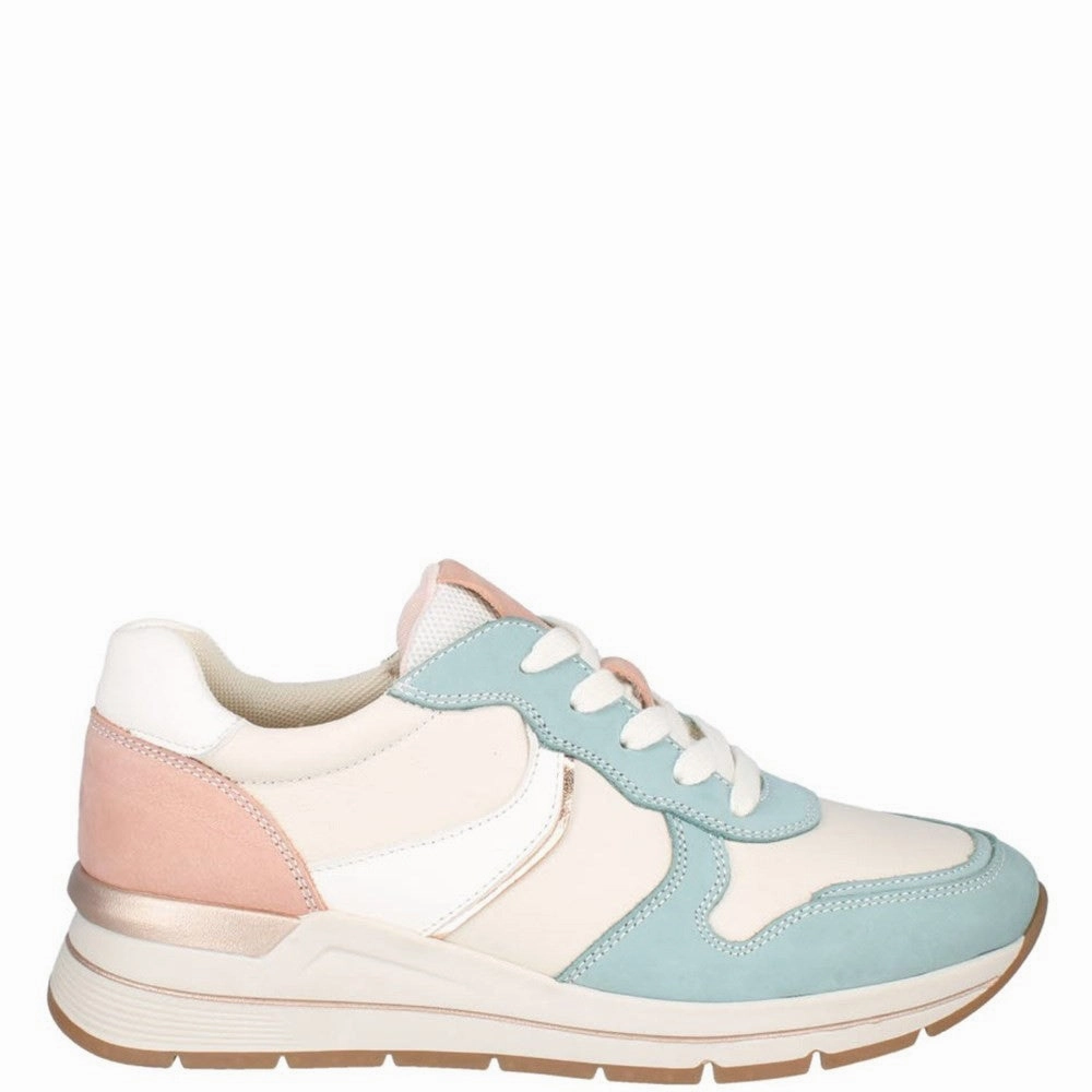 Josef Seibel Evie 01 Shoe running with a lugged outsole