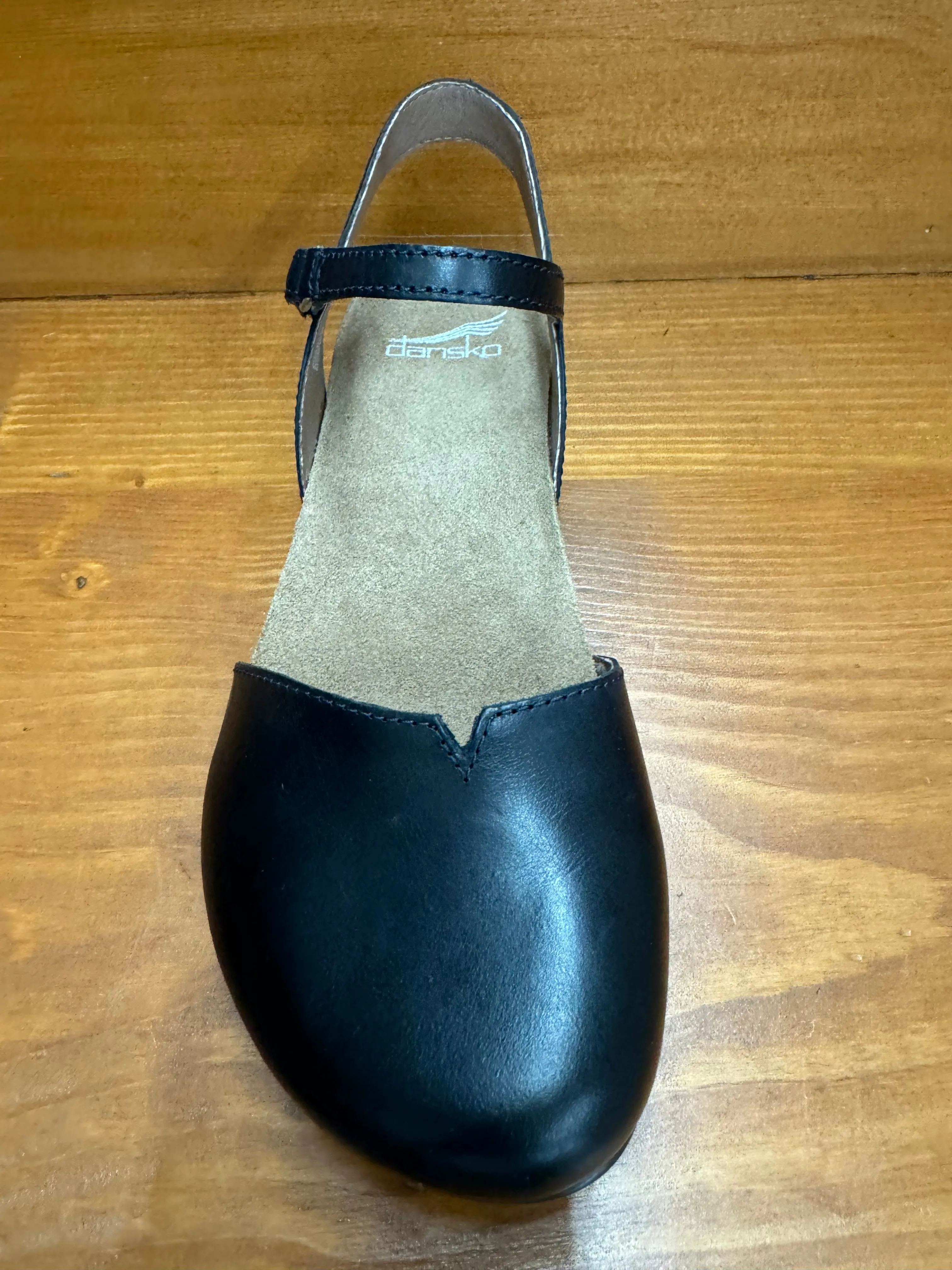 City Light Dansko Rowan Black Waxy