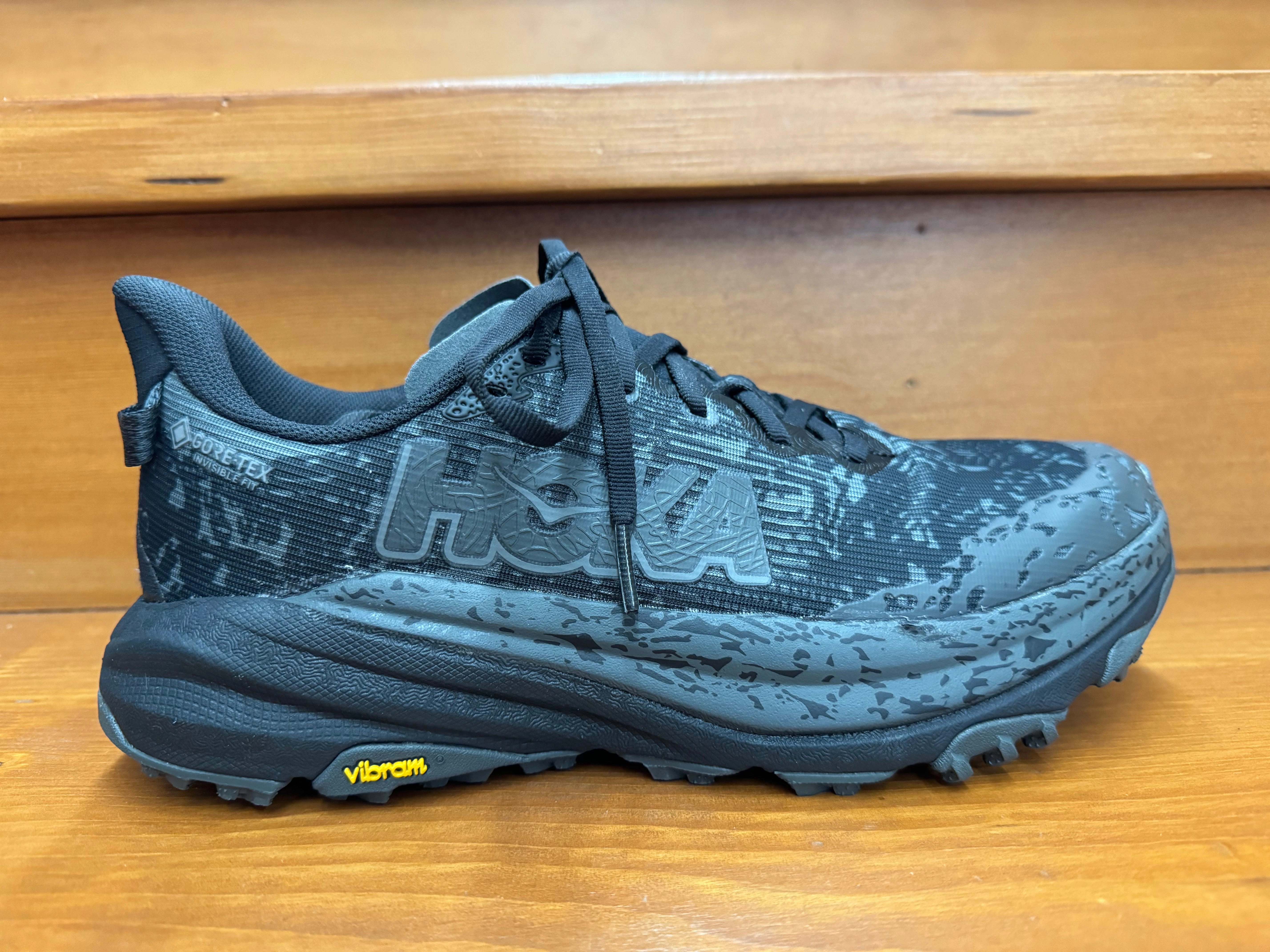 Hoka Speedgoat 6 GTX Black/Outer Orbit 1155151-BCKT & 1155771-BCKT polka-dotted