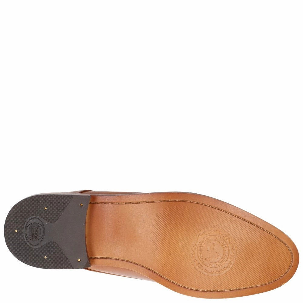 Base London Script Washed Shoe Foot Hug Neutral Shade