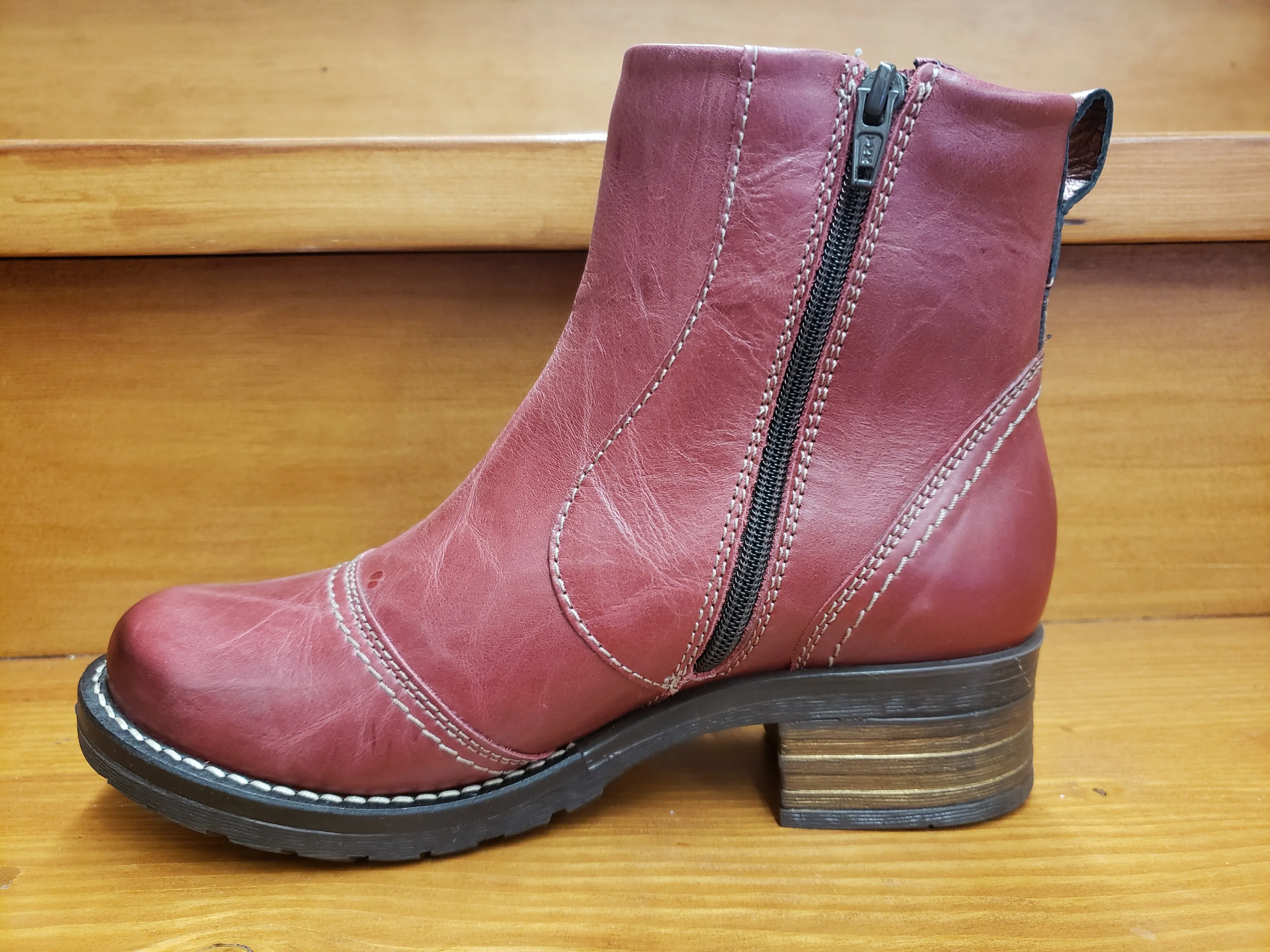 Dromedaris Kassia Red Anti   Fatigue Versatile Step