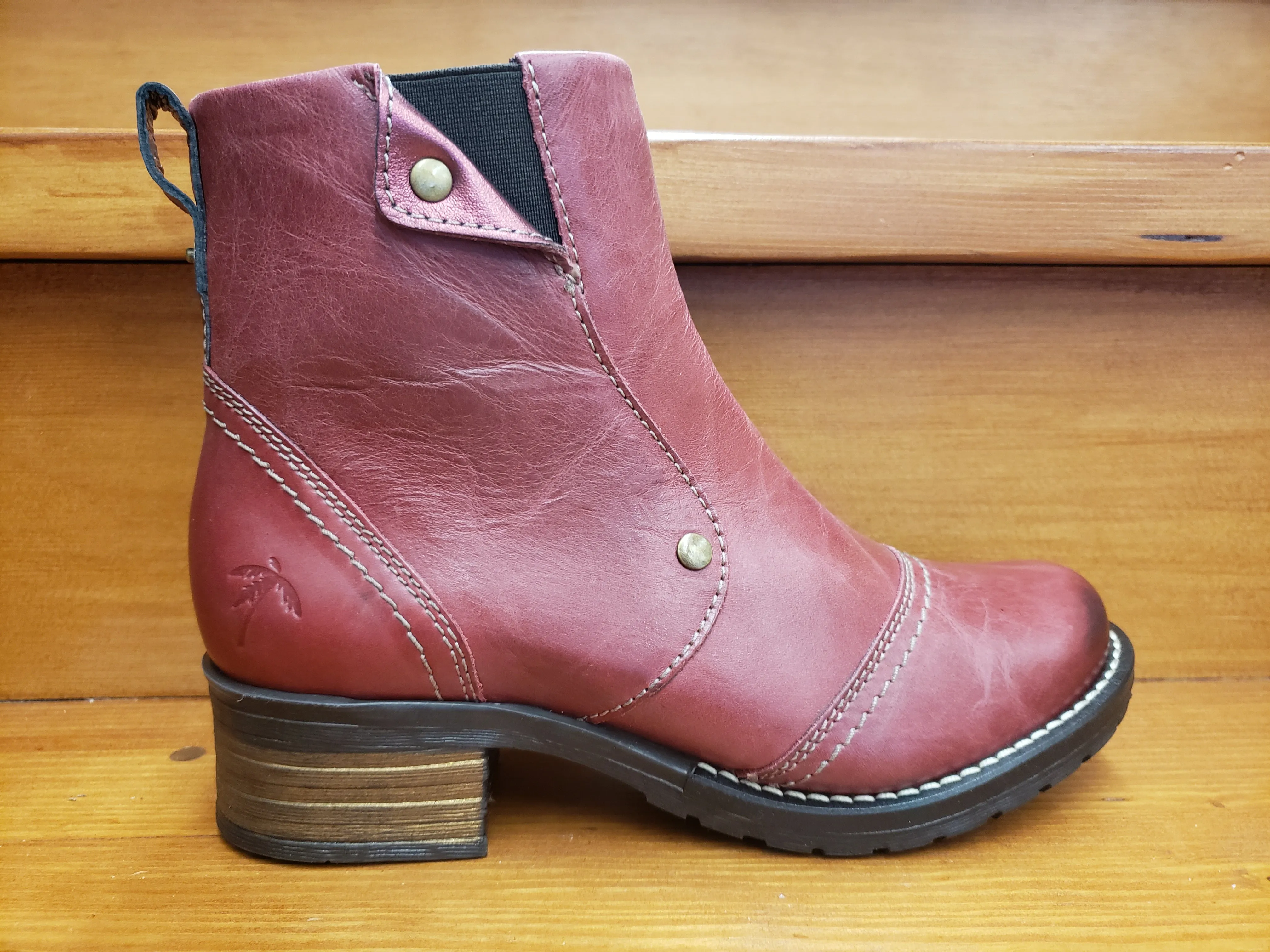 Slim Look Trendy Design Dromedaris Kassia Red