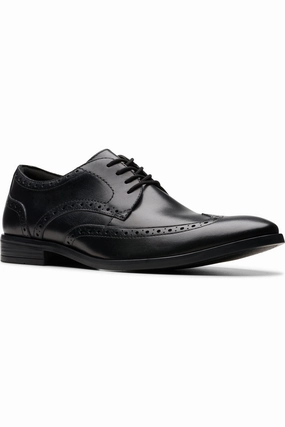 Clarks Brandon Limit in Black Leather Sleek Design