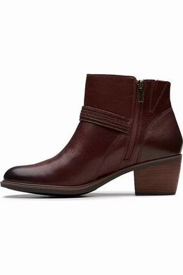 Print Fun Main Lane Clarks Neva Buckle in British Tan wide fit