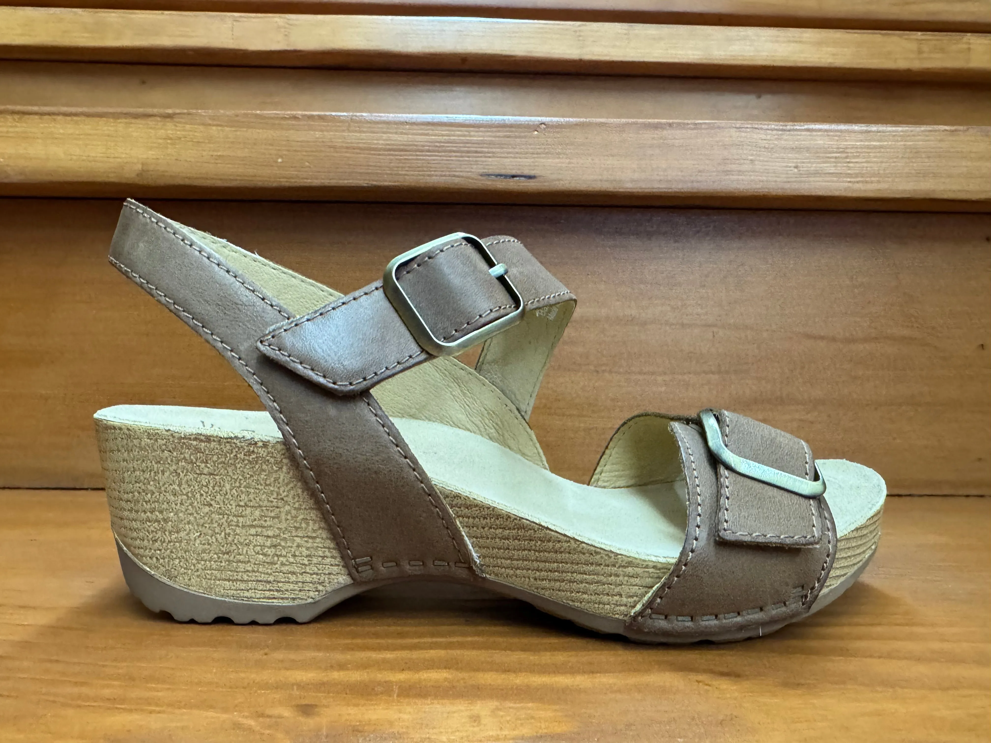 Dansko Trinity Tan Japan Fit winter use