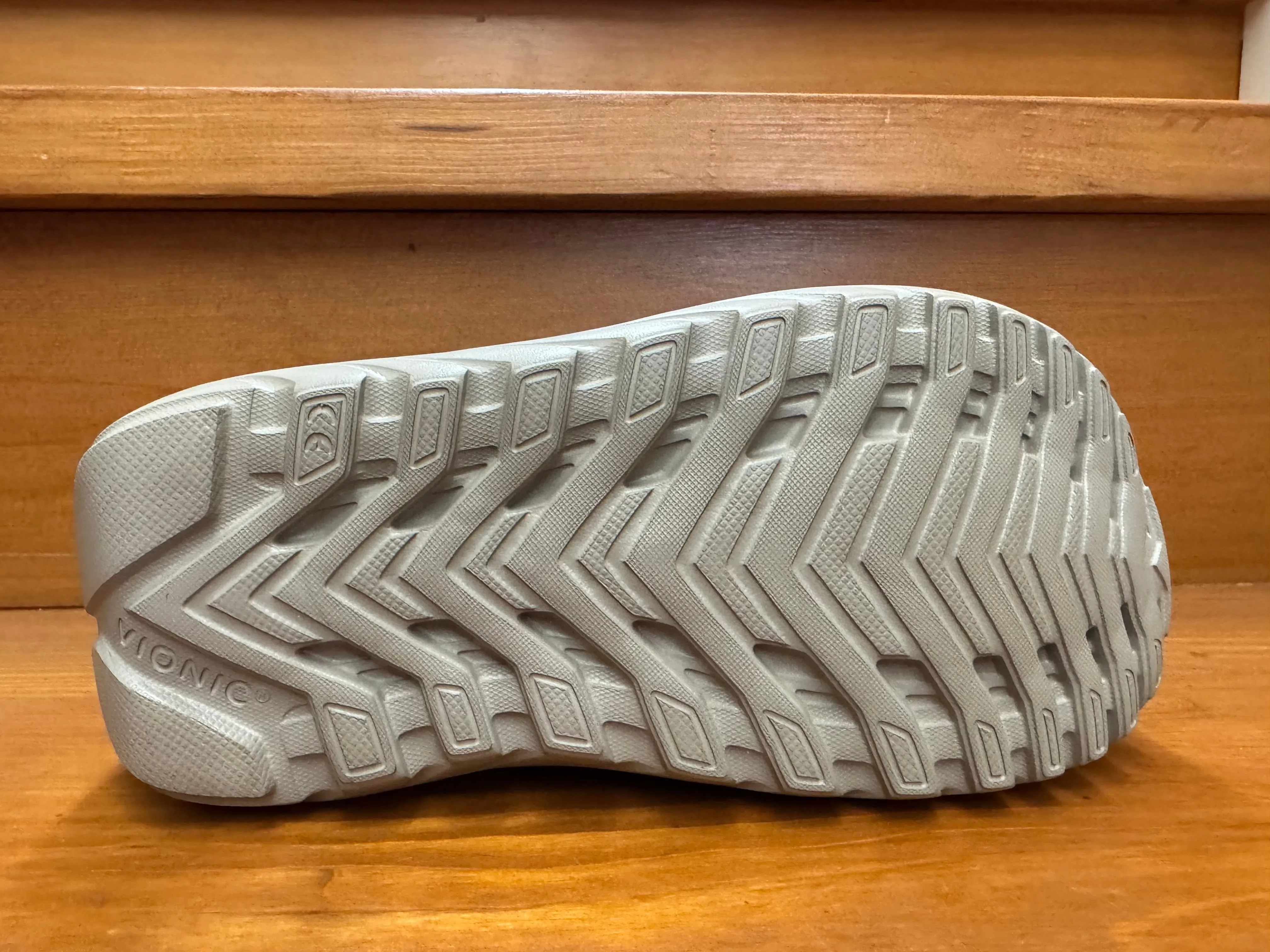 Relaxing Vionic Rejuvenate Cobblestone