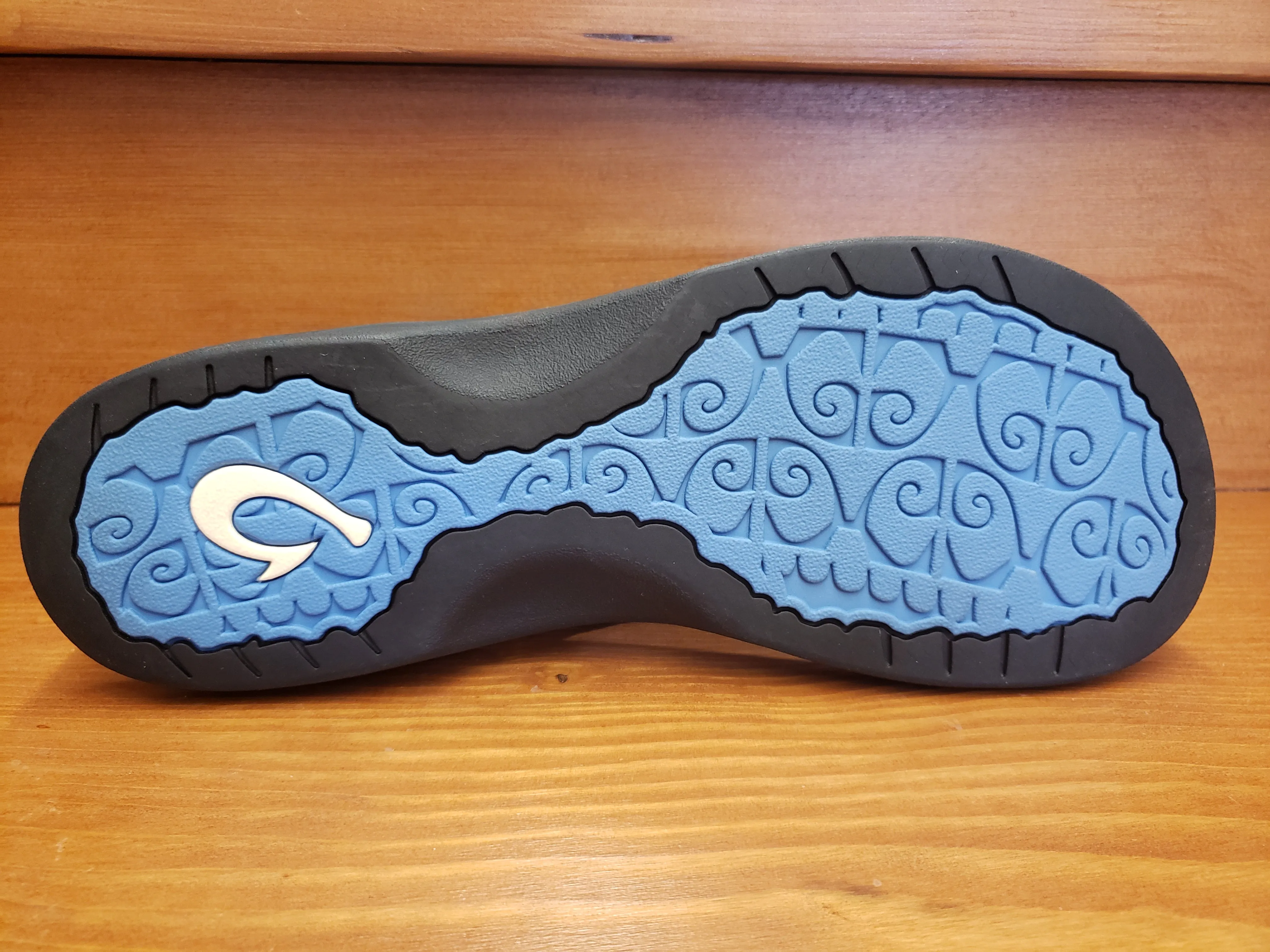 Olukai Ohana Koa flip flop Navy Floral 20368-5440 Light Travel Sandals