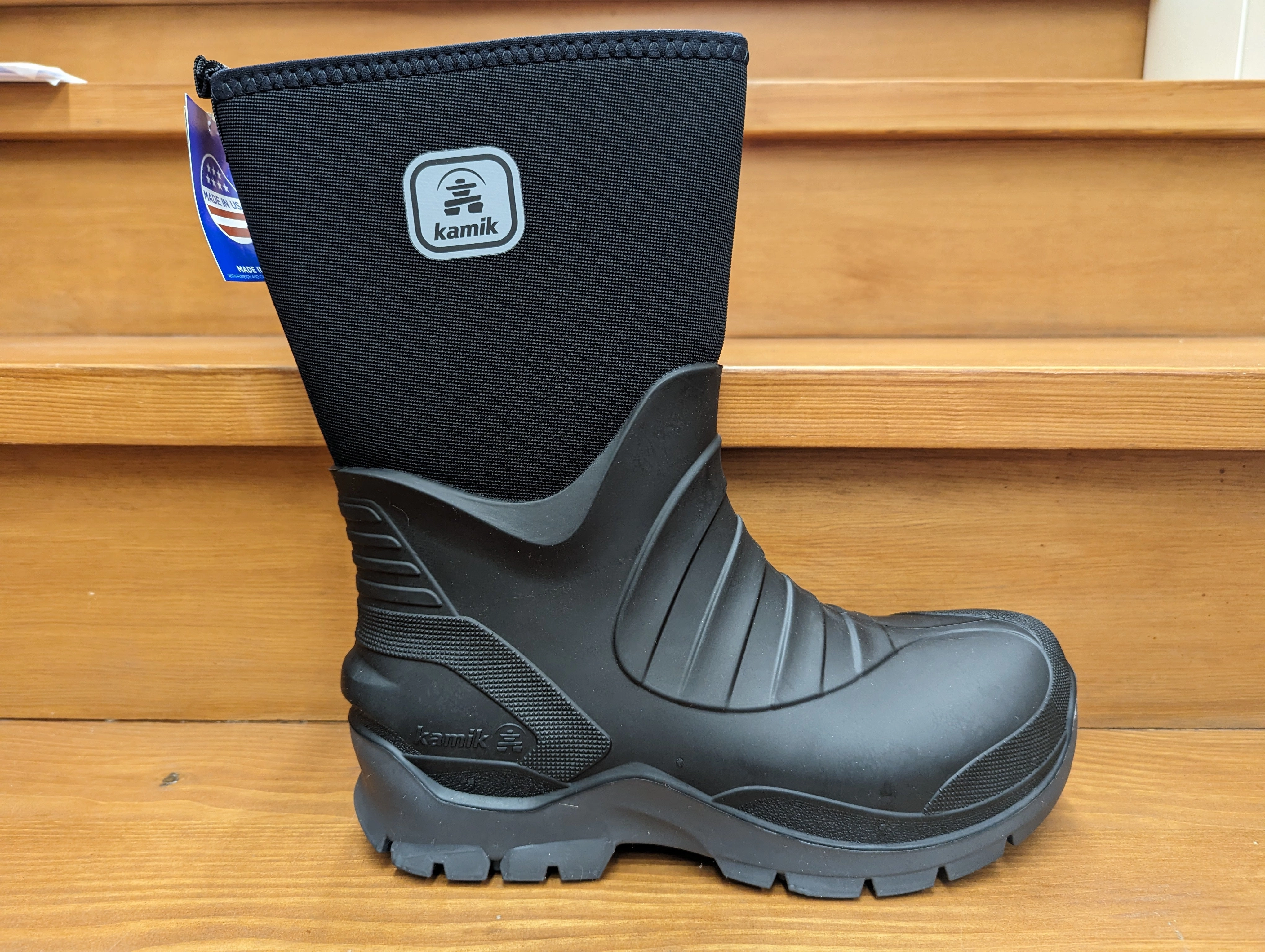 Winter Comfort Subtle Finish Kamik Shelter BLack EK0023