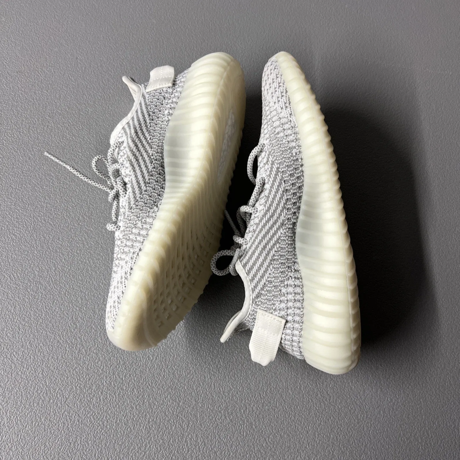 Adidas Forum Low Basketball Shoes Adidas Yeezy Boost 350 V2 Static (Left 7.5 / Right Size 7)