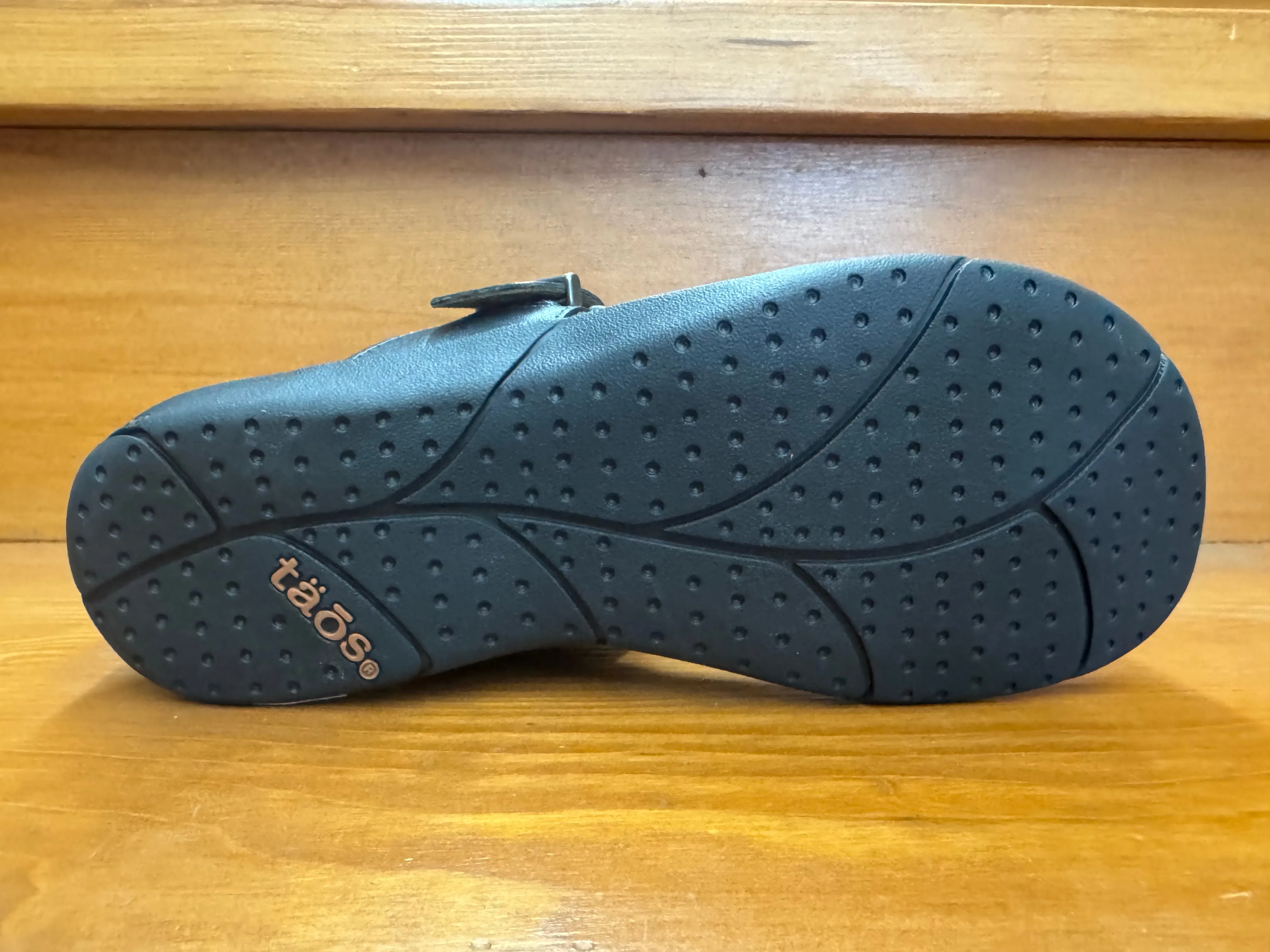 Taos Flash Black Easy Posture Toe Thong