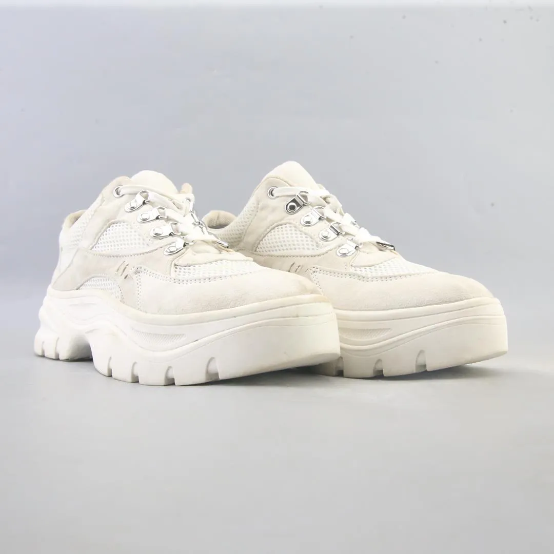 Roxy Sneakers DIVIDED .