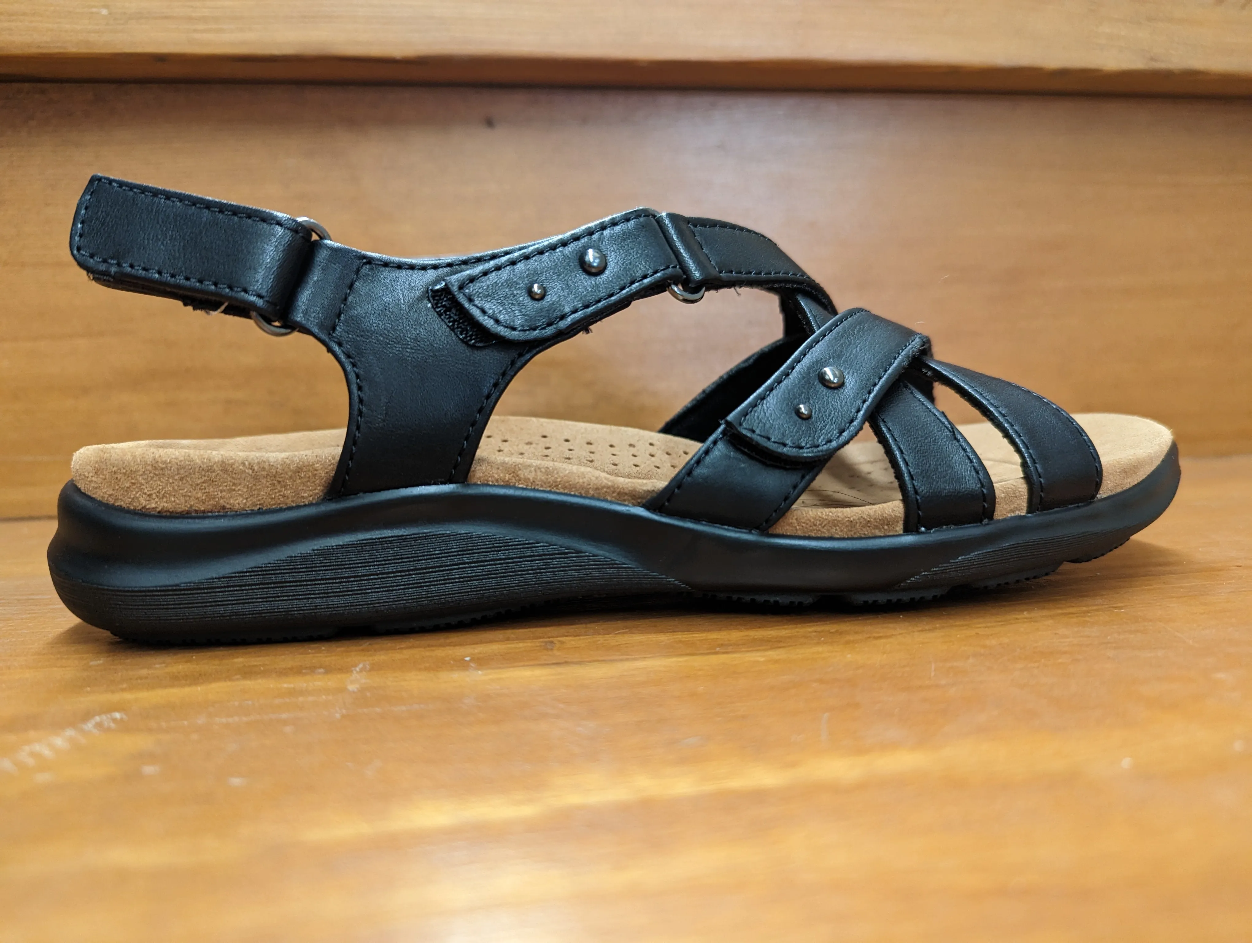 Abrasion resistant Summer Footwear Essentials Clarks Kitly Go Black 26170984