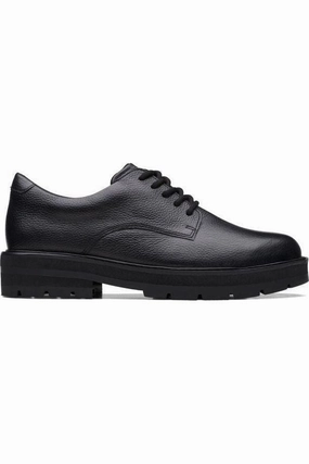 Park Time Clarks Prague Lace Youth in Black Leather