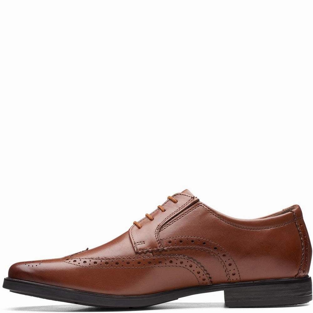 Clarks Howard Wing Shoes Feel Stable Casual Style