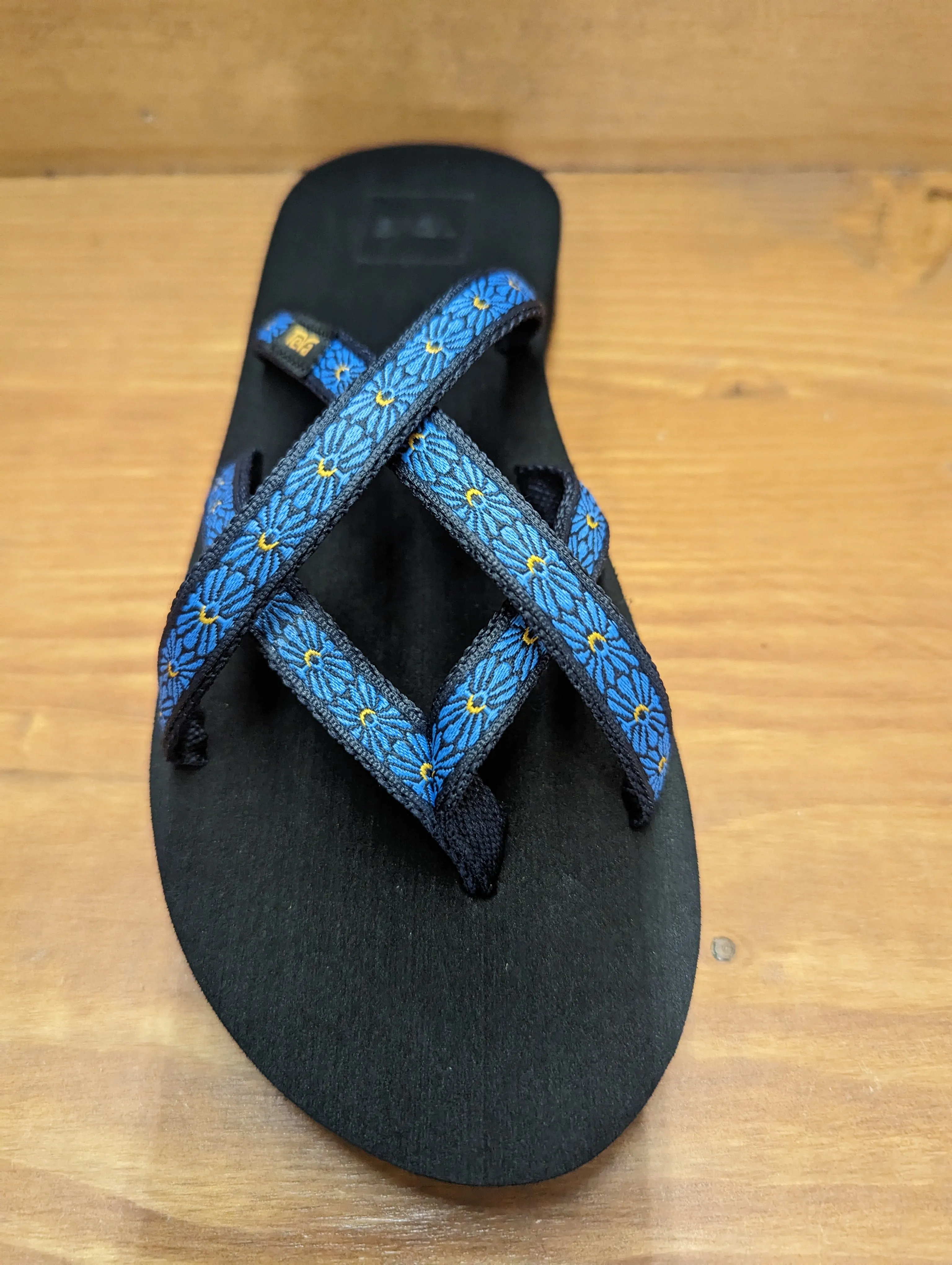 Teva Olowahu Flower Loom Navy 6840 FLNY Outdoor Comfort