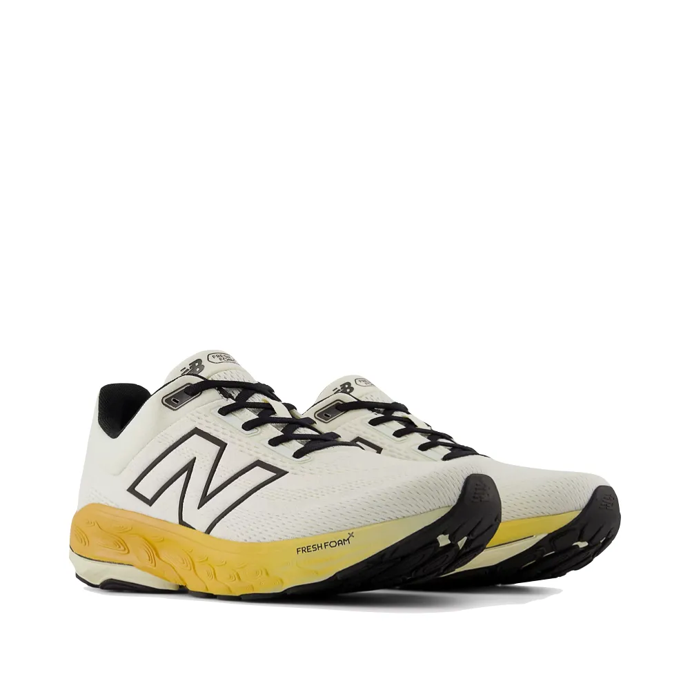 New Balance Men's Fresh Foam X 860v14 Sneaker in Sea Salt with Angora and Dried Apricot