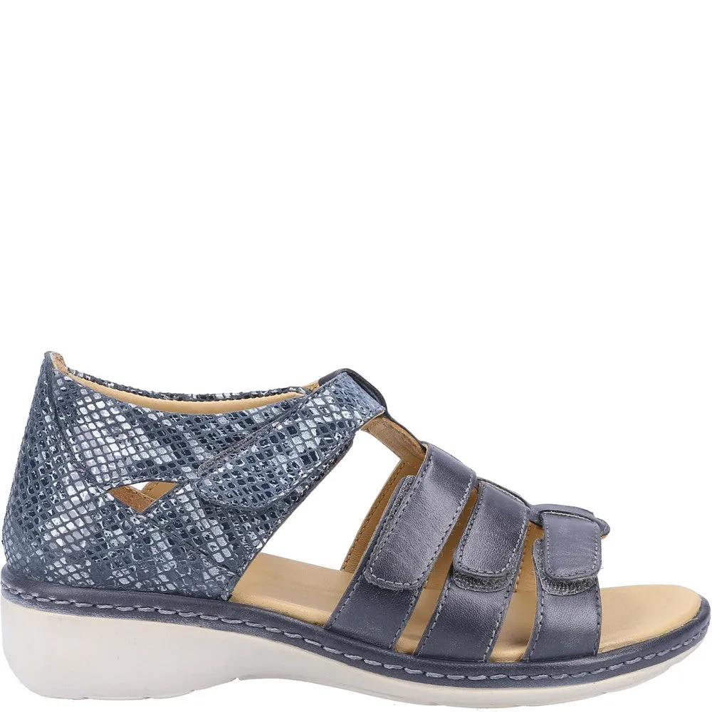 Universal Look Fleet & Foster Julie Sandal