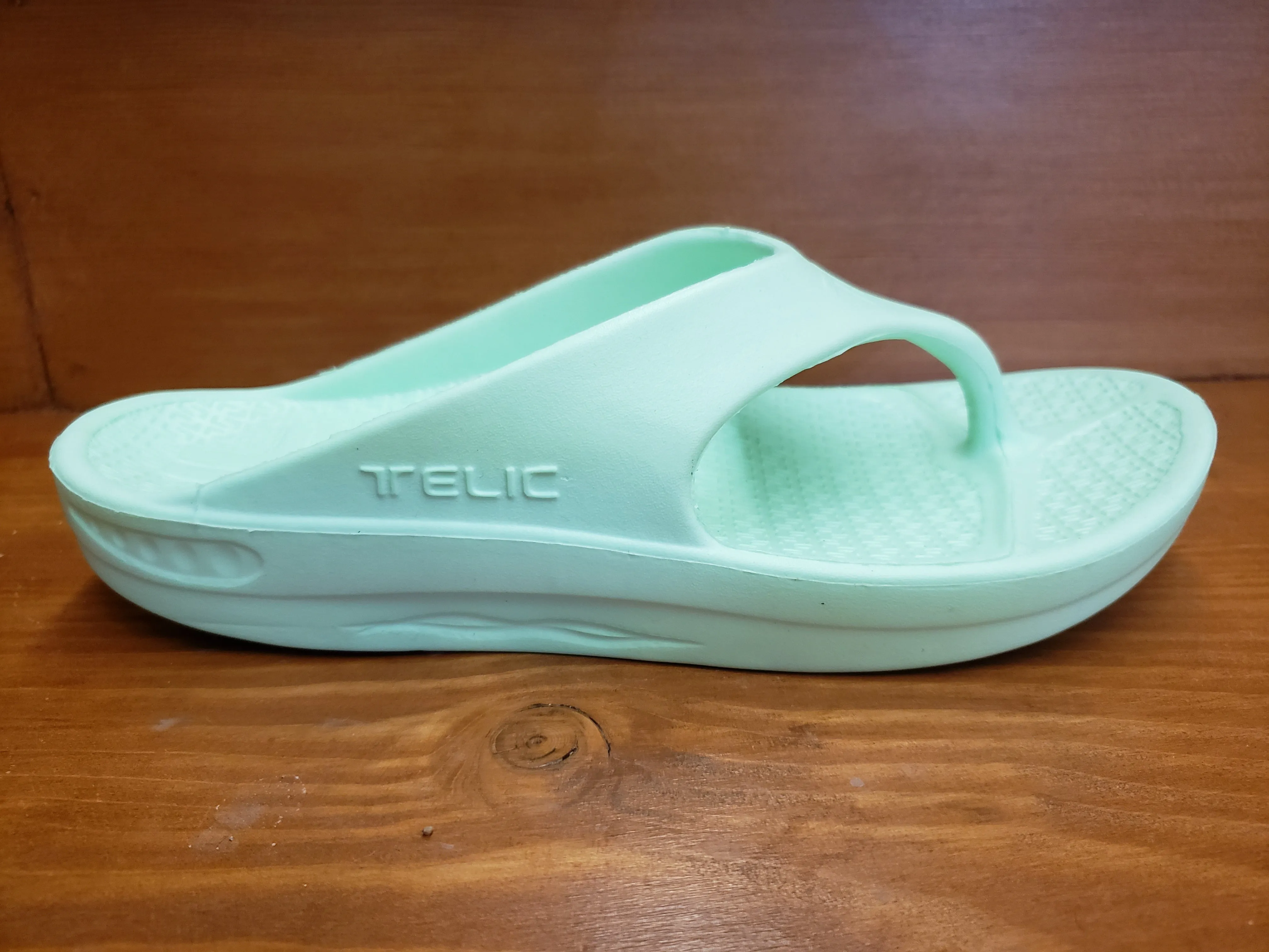 Telic Flip Cool Mint Breath Panel Comfortable For Walking