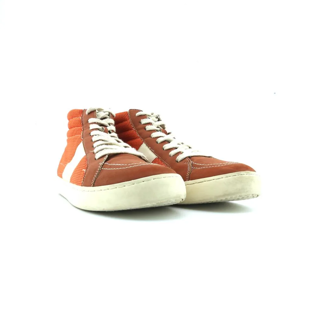 WHITE RAVEN . Sneakers Balls