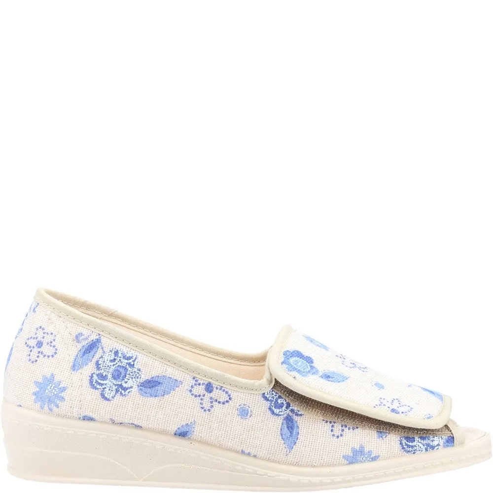 Holiday Time Mirak Quimper Canvas Sandal