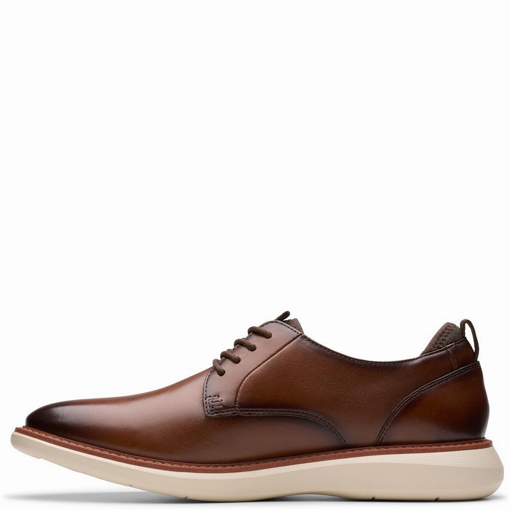 Matte Finish Clarks Brantin Plain Shoes