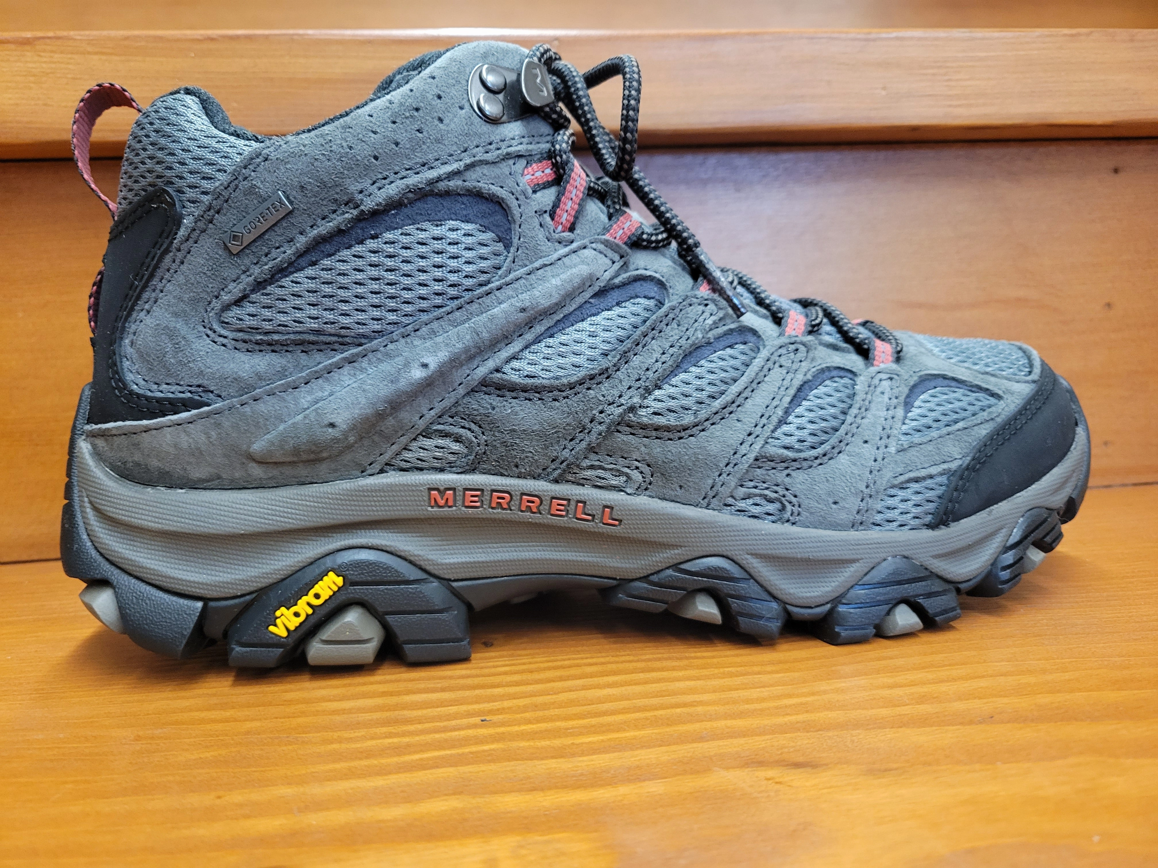 Urban Explorer Universal Style Merrell Moab 3 Mid GTX Beluga J035785