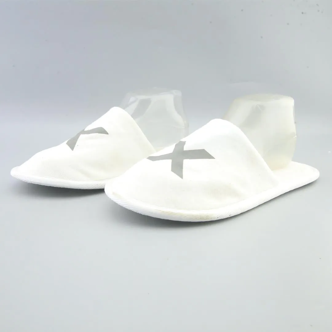 X SPORT . Gorilla Feet Slippers