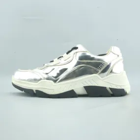 ZARA . Sneakers Bar And Grill Janesville