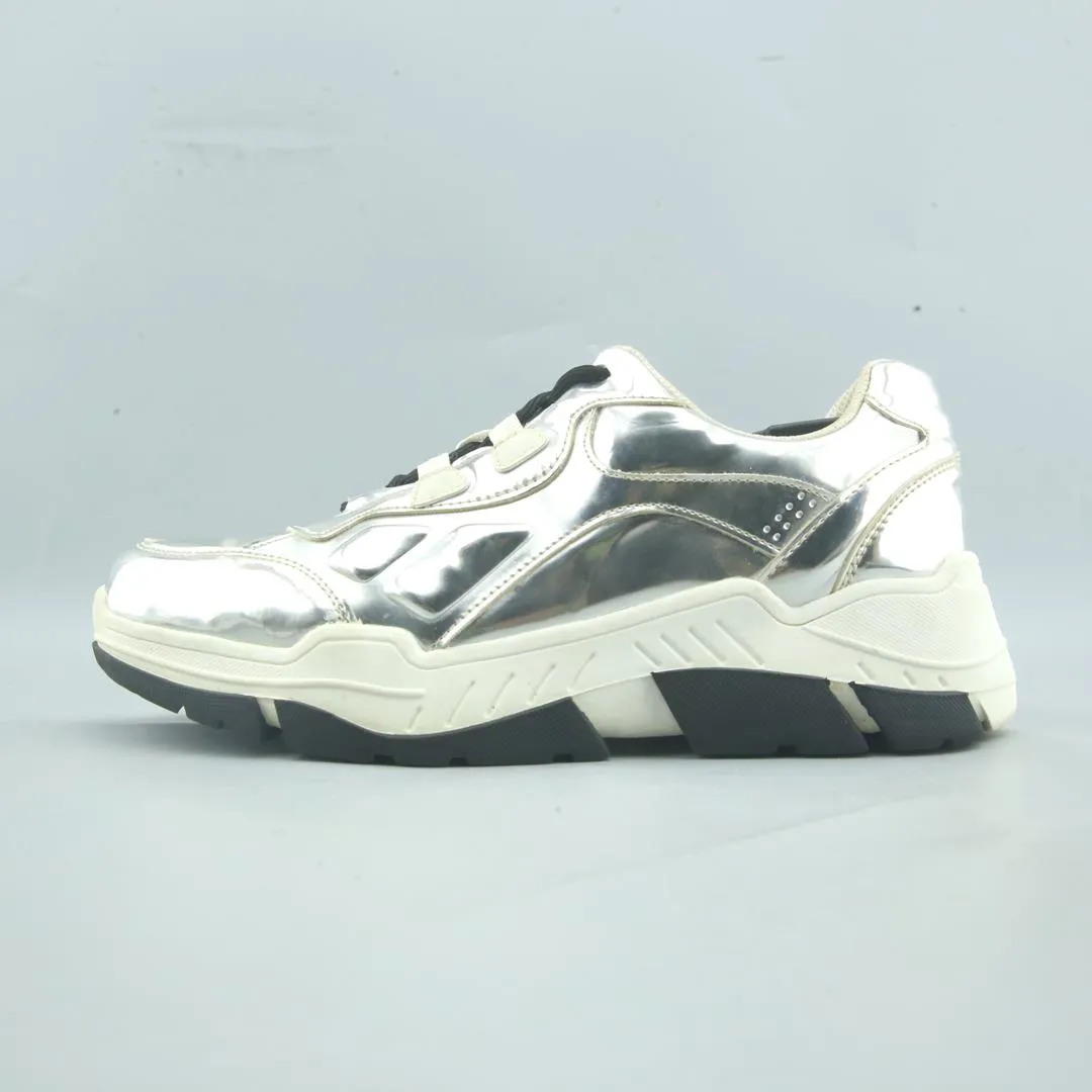 ZARA . Sneakers Feiyue